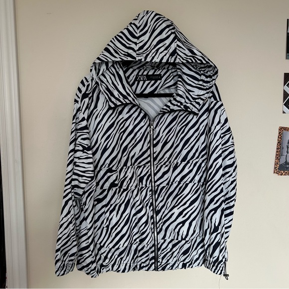 Zara Jacket - Picture 1 of 3